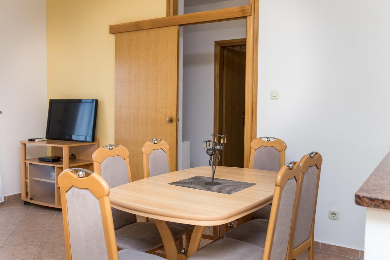 Apartment Clear Sky Башка-Вода Екстер'єр фото