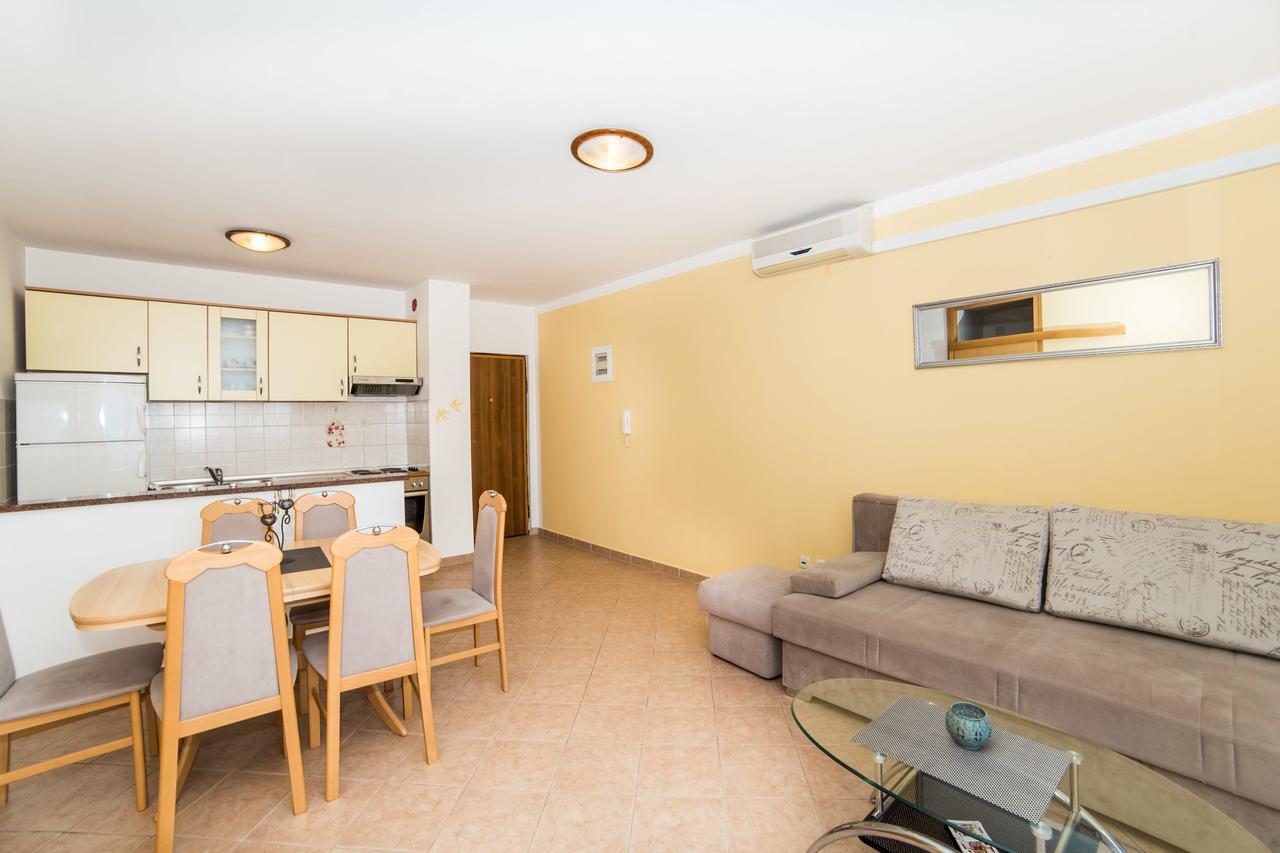 Apartment Clear Sky Башка-Вода Екстер'єр фото