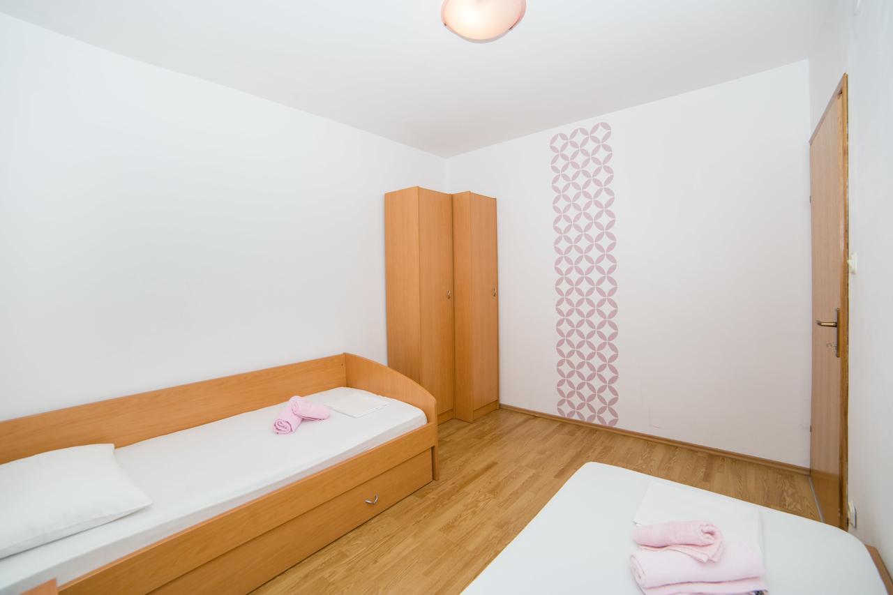 Apartment Clear Sky Башка-Вода Екстер'єр фото